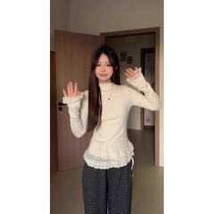クリーム白二重レースは半高襟長袖tシャツの女性秋冬の修身ロープの中にデコルテの上着を掛けます。