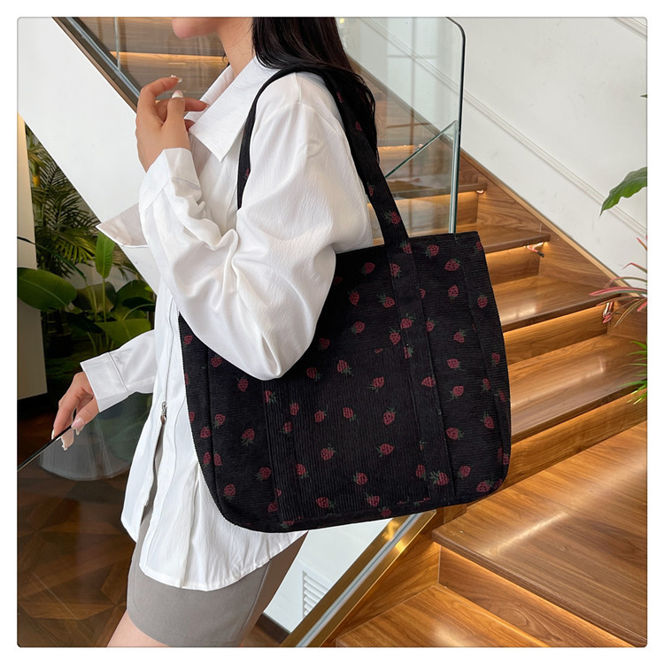 Women's Large Corduroy Strawberry Streetwear Sewing Thread Square Zipper Handbag display picture 18