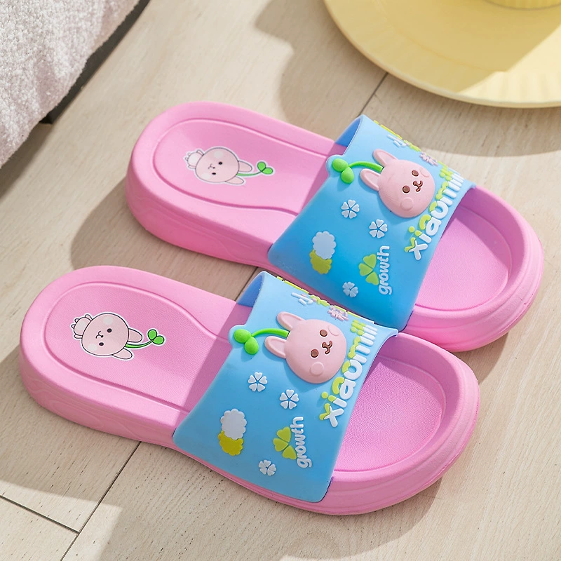 2023 летние новые детские тапочки, женские милые тапочки с мягким дном, противоскользящие Тапочки для ванной комнаты