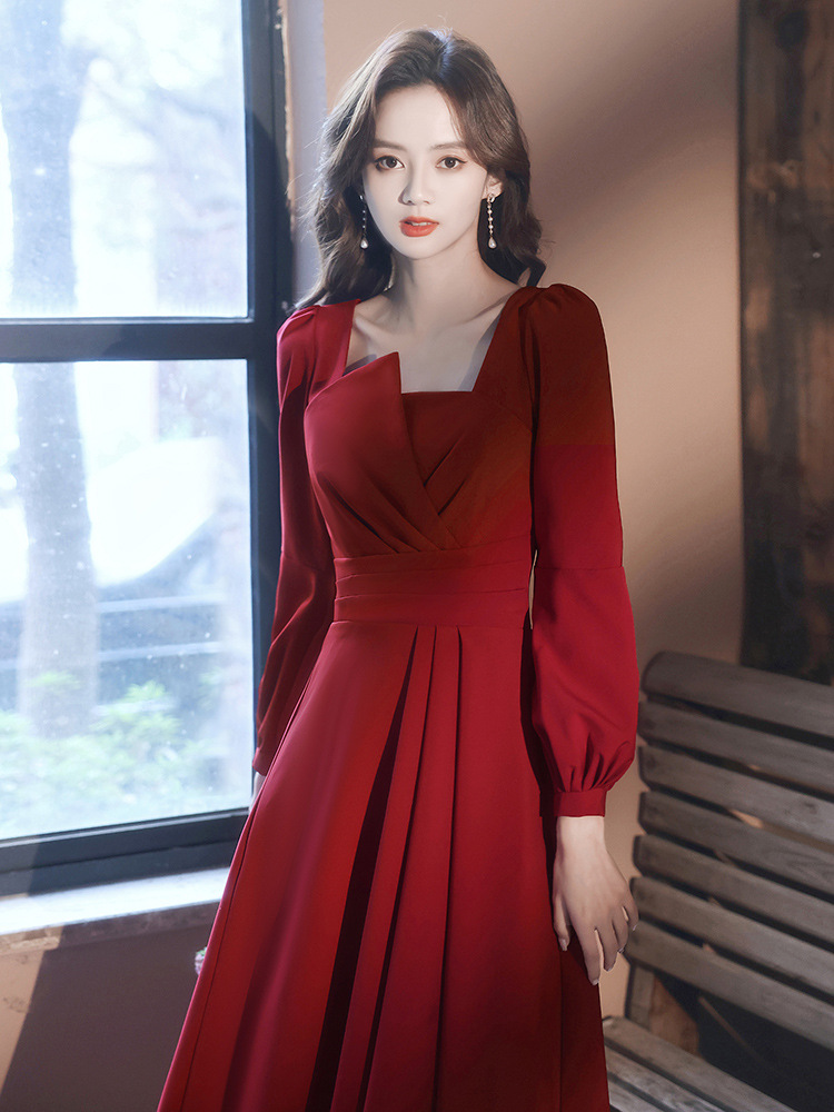 Vestido de novia para brindis 2026, nuevo vestido rojo de manga larga de verano, largo medio, para compromiso, regreso a casa, boda, o noche de gala.