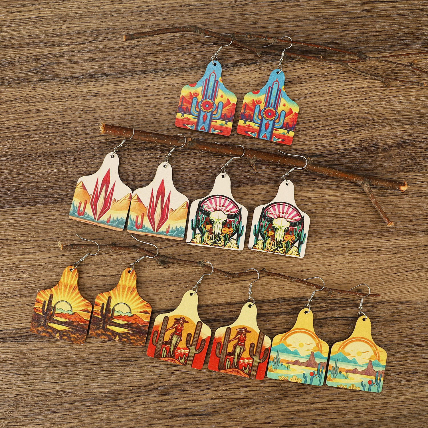Cappello da cowboy in stile sportivo pastorale occidentale, dipinto di paesaggio di cactus, orecchini in legno acrilico da donna_voghion.com