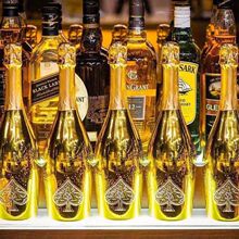 ����a÷��A���ݾ�΢��Ů���㙉���ݾ������������װ��]ͬ���ͶY