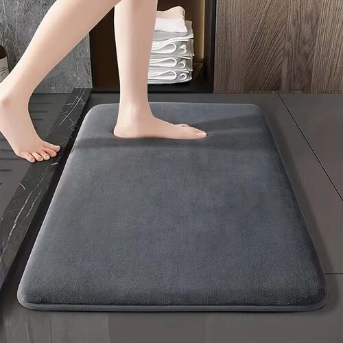 Cross-border solid color coral velvet home bathroom mat, water-absorbent anti-slip foot mat, easy to clean, bathroom mat available for wholesale