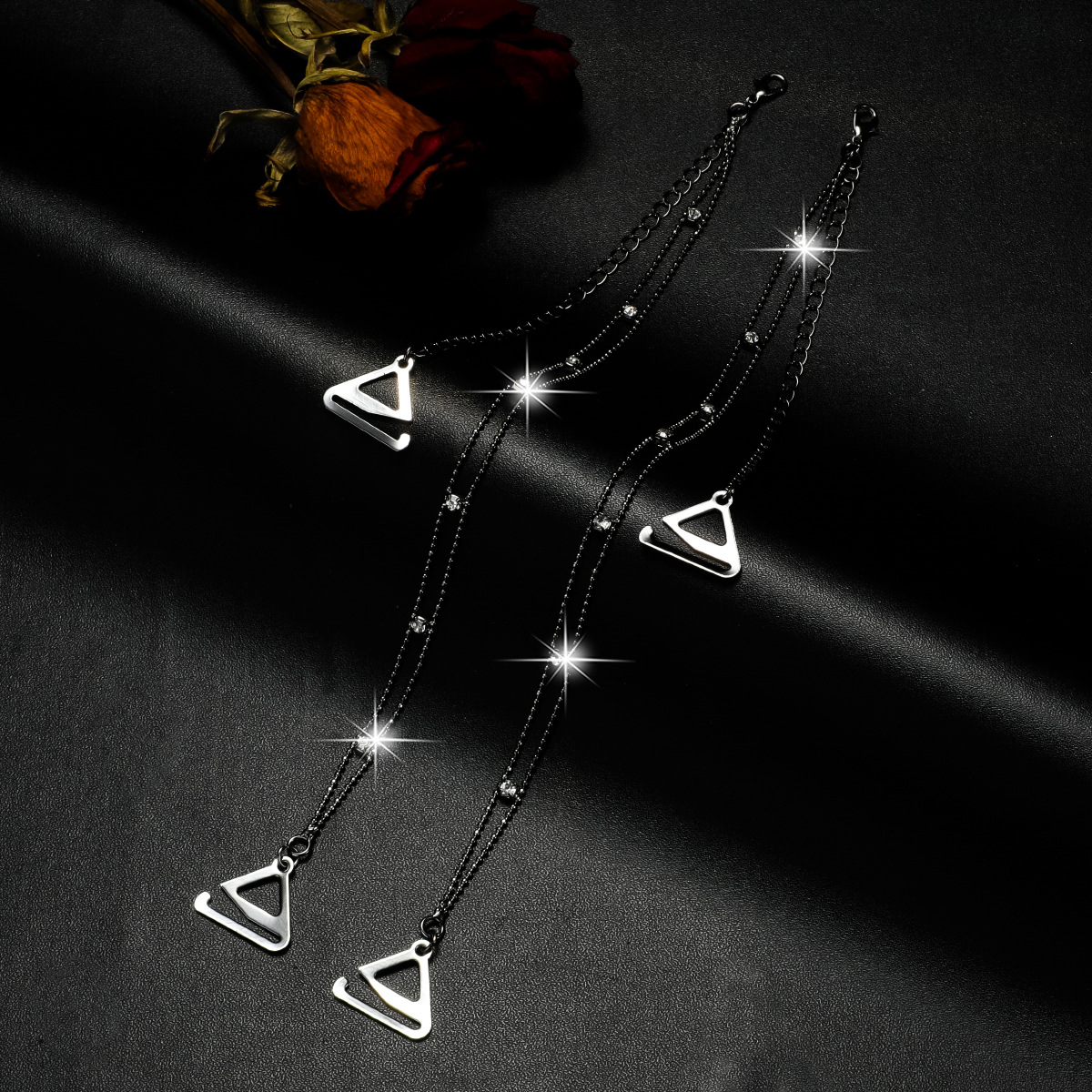 체인 라인스톤 블랙