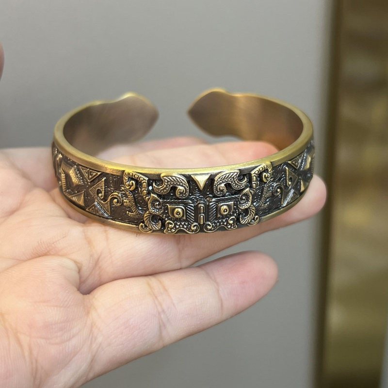 Copper-Plated Black Gold New Chinese-Style Fashion Open Bracelet, Light Luxury Retro High-End Feel, Understated Men's Personalized Bracelet Copper-Plated Black Gold New Chinese-Style Fashion Open Bracelet, Light Luxury Retro High-End Feel, Understated Men's Personalized Bracelet