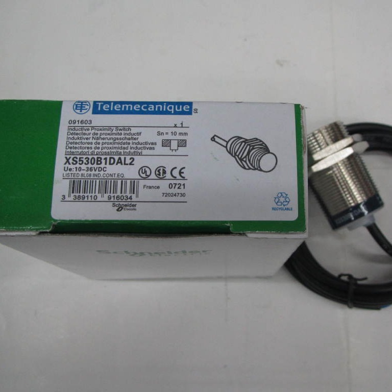 原装正品XS530B1DAL2  Schneider电感式接近开关传感器