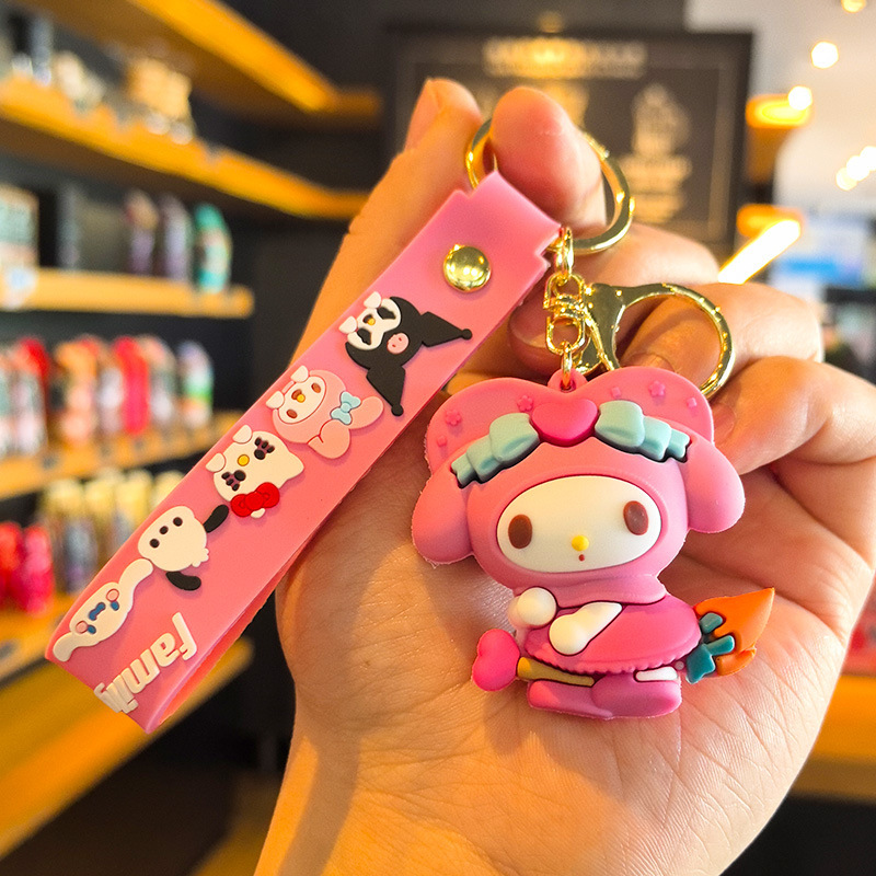 El llavero de Sanrio llavero, la muñeca colgante, la máquina de muñecas, tuiteó un pequeño regalo de menos de 10 yuanes.