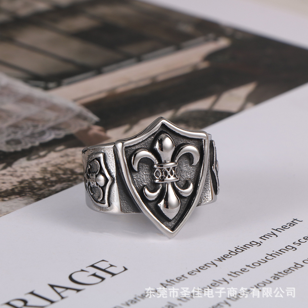 Foreign trade cross-border supply trend simple military flower domineering index finger ring men's fashion titanium ring SA567