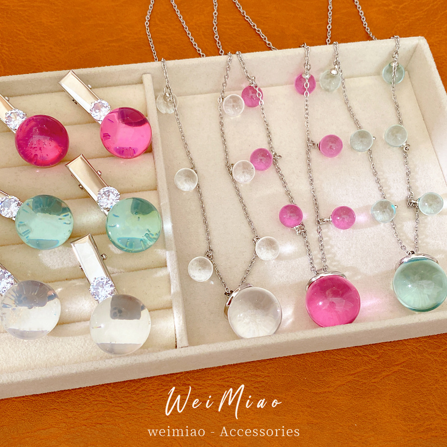 Resina de acero inoxidable collar redondo de geometría lujoso ligero nicho collar de clavícula de moda simple conjunto de joyas diarias versátiles