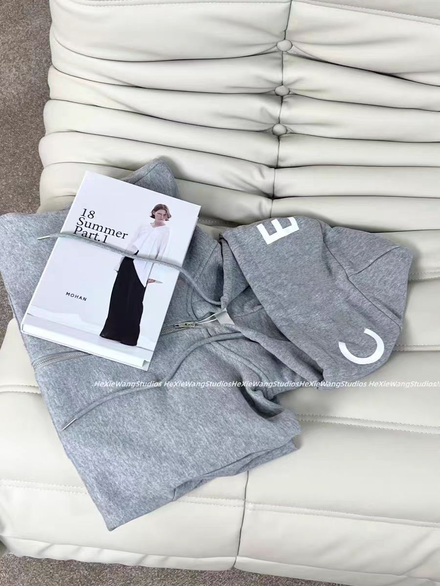 Gray / S