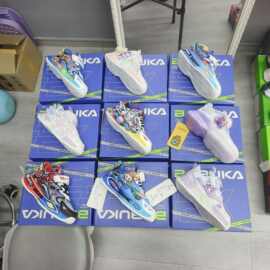 皮面防水宝宝运动鞋小童卡通带灯男女童休闲鞋软底防滑老爹鞋批发