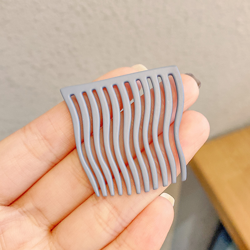 Nuevo clip de cabello de metal sin marcas peinado de cabello de la red de chicas rojas en línea con clip de frangeo invertido en la tarjeta de cabello coreana detrás del toque de cabeza