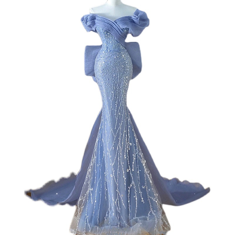Haze Azul vestido de anfitrión trabajo pesado con cuentas vestido de sirena Luz de lujo de gama alta vestido de tostadas Reunión Anual Halter modelo pasarela