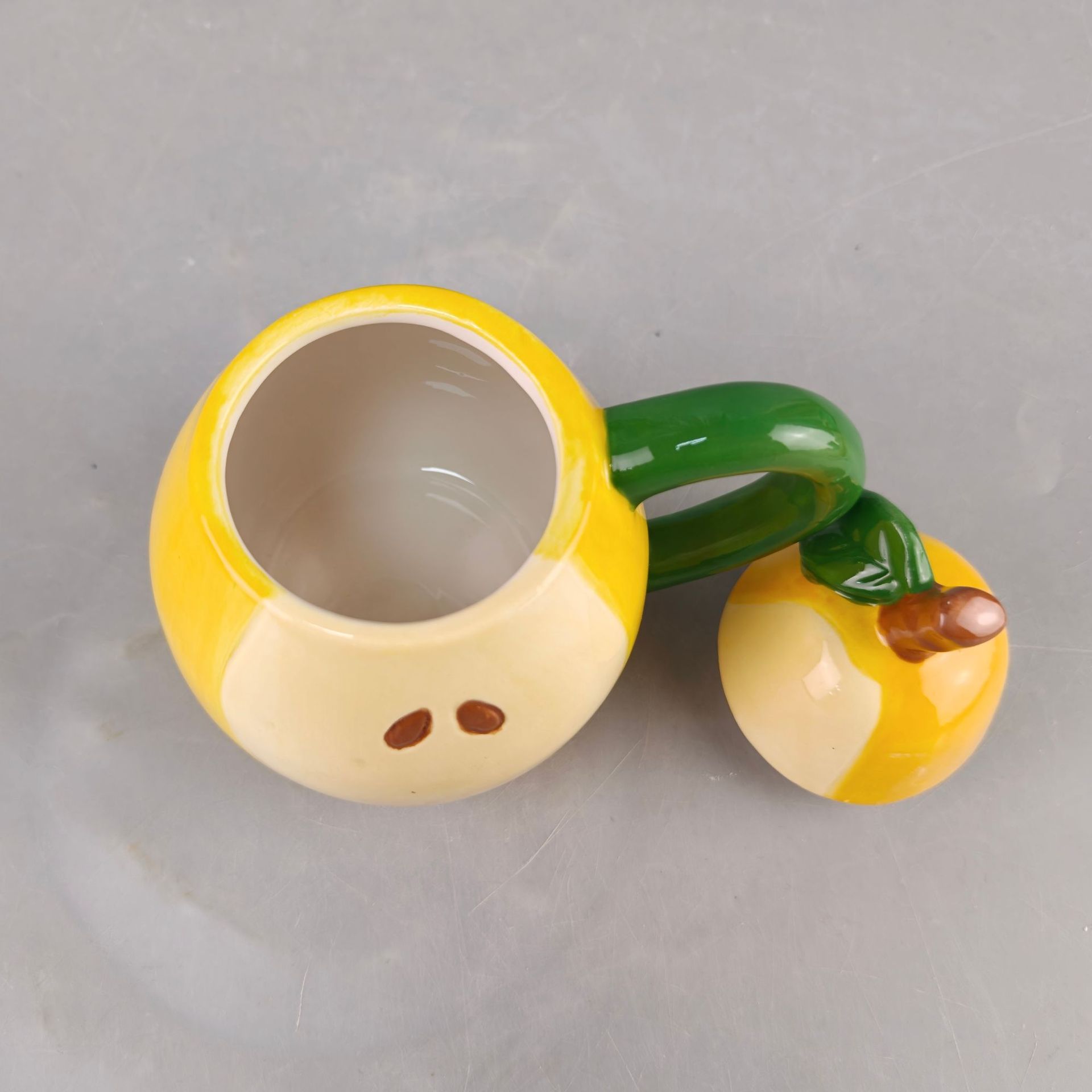 Taza de maíz de cerámica personalizada creativa transfronteriza alivio personalizado divertido forma de limón taza de fruta taza de piña