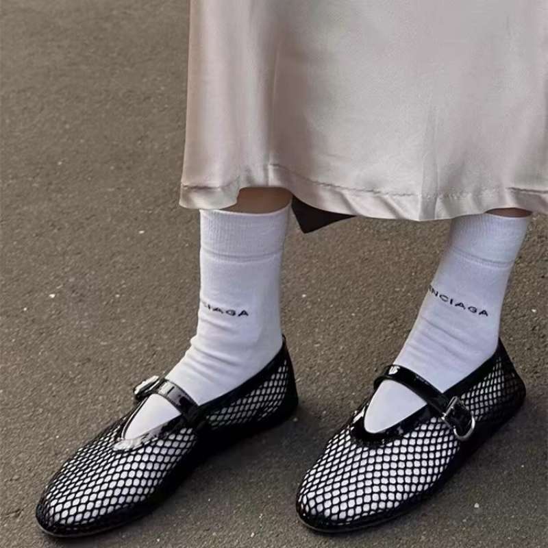 fashionable small design ballet shoes flat