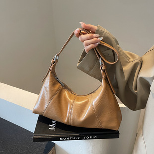 С��2024����μ�б������n��Ӱ�ͨ���OӋ�͹��¿����������Ů