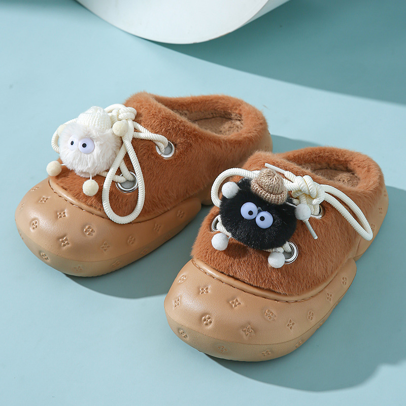 thumbnail image 1 of Zapatillas de algodón con bolas de piel pequeñas de celebridades de Internet para mujer, pantuflas de piel lindas para el hogar con suela gruesa de otoño e invierno para estudiantes, ropa exterior de, 1 of 5