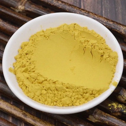 Pu Huang Powder (Typha angustifolia) — Dried Cattail Pollen, Food-Grade Herbal Powder in use