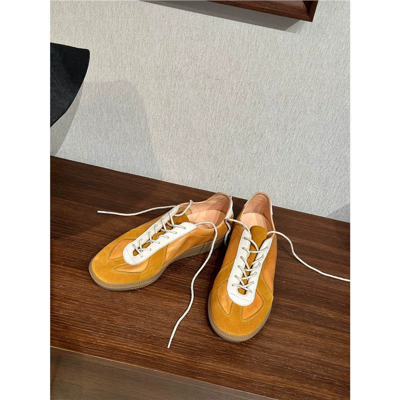 2025 новая модель доступна для оптового развития неоформленной ретро-ручной работы моральной тренировочной обуви для женских пар, спортивной и повседневной обуви.