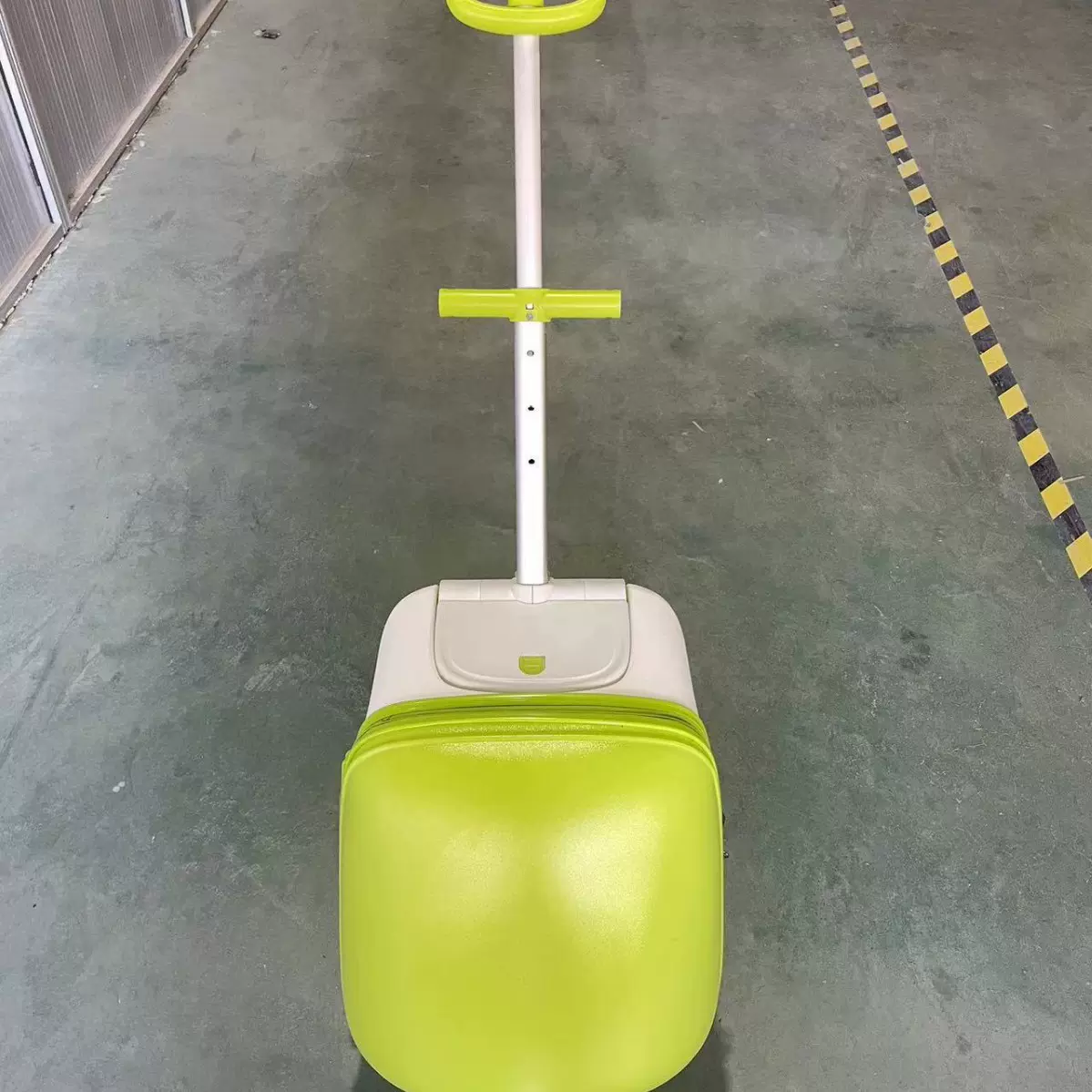 儿童旅行箱二合一带娃出行拉杆箱大容量溜娃箱行李箱可坐宝宝神器