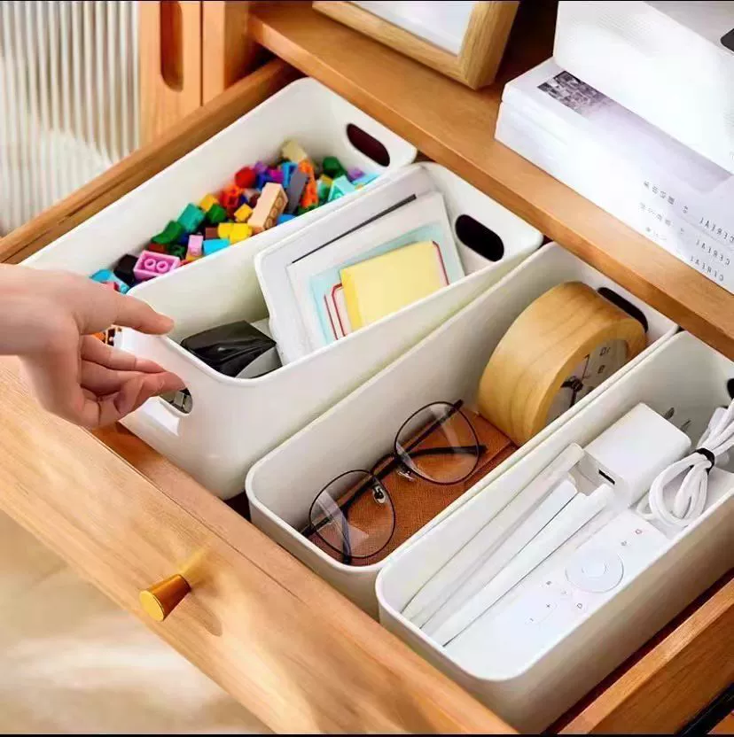 Cosmetic storage box, rectangular socks