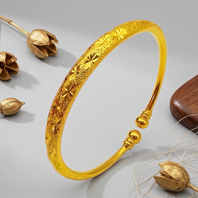 Exquisite open-ended bracelet with starry design, gorgeous and dazzling, classic and durable, with a sense of luxury and sophistication, suitable for everyday and party wear