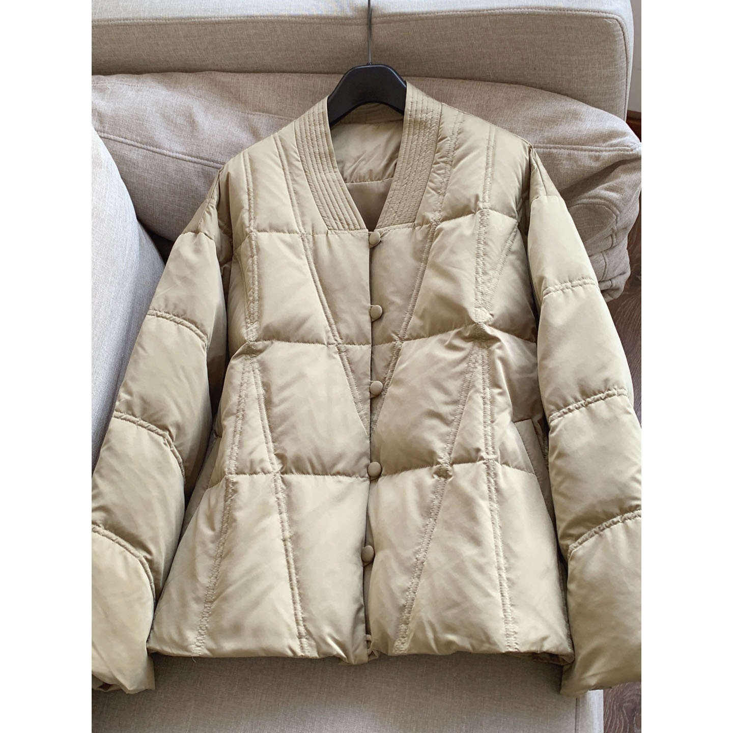 2025 New White Goose down Chinese Style New Chinese Style V Neck Short down Jacket Goose down Jacket Women Wholesale H13Cyr005