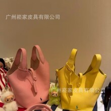 �羳Polo�˻@�Ӱ���֦�y�^��ţƤˮͰ����Ƥ�μ�б����������Ů��