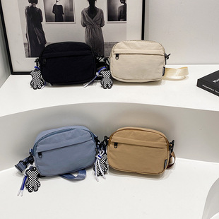 ���s���e�μ�С��ţ�򲼿�玧������б�����Ůͨ�ڰ���Ůб���