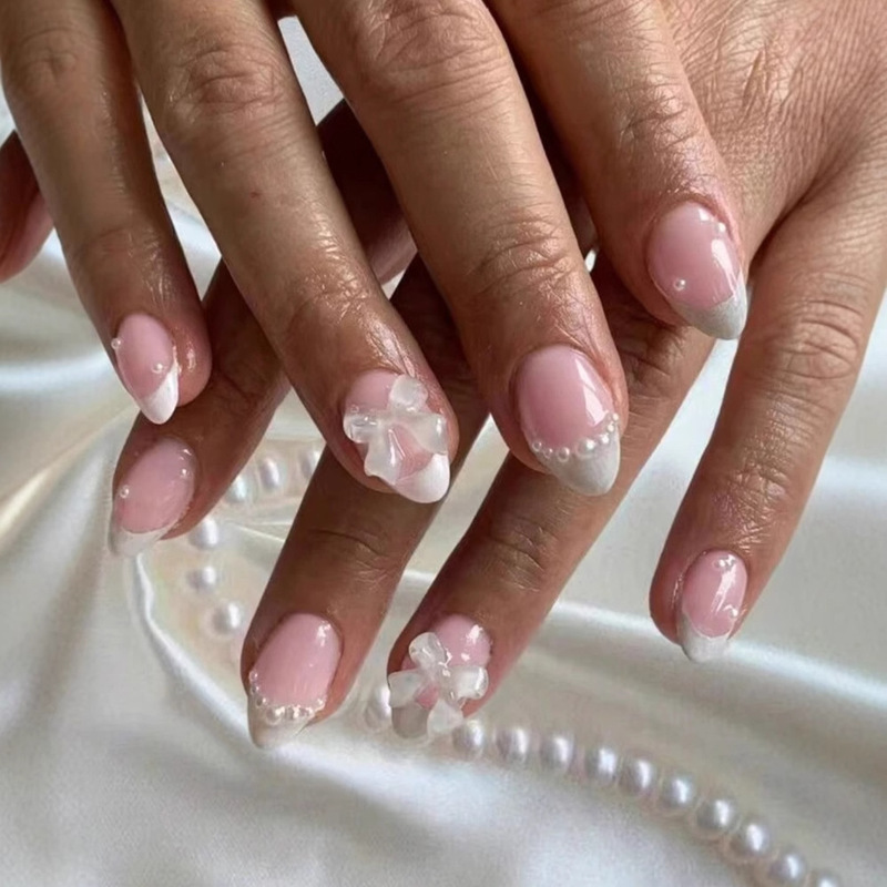 Machine Fake Nails Artificial Rhinestone Stick on Nails Glossy Short Almond Nails 24Pcs Small Pearl Nail Art Stickers