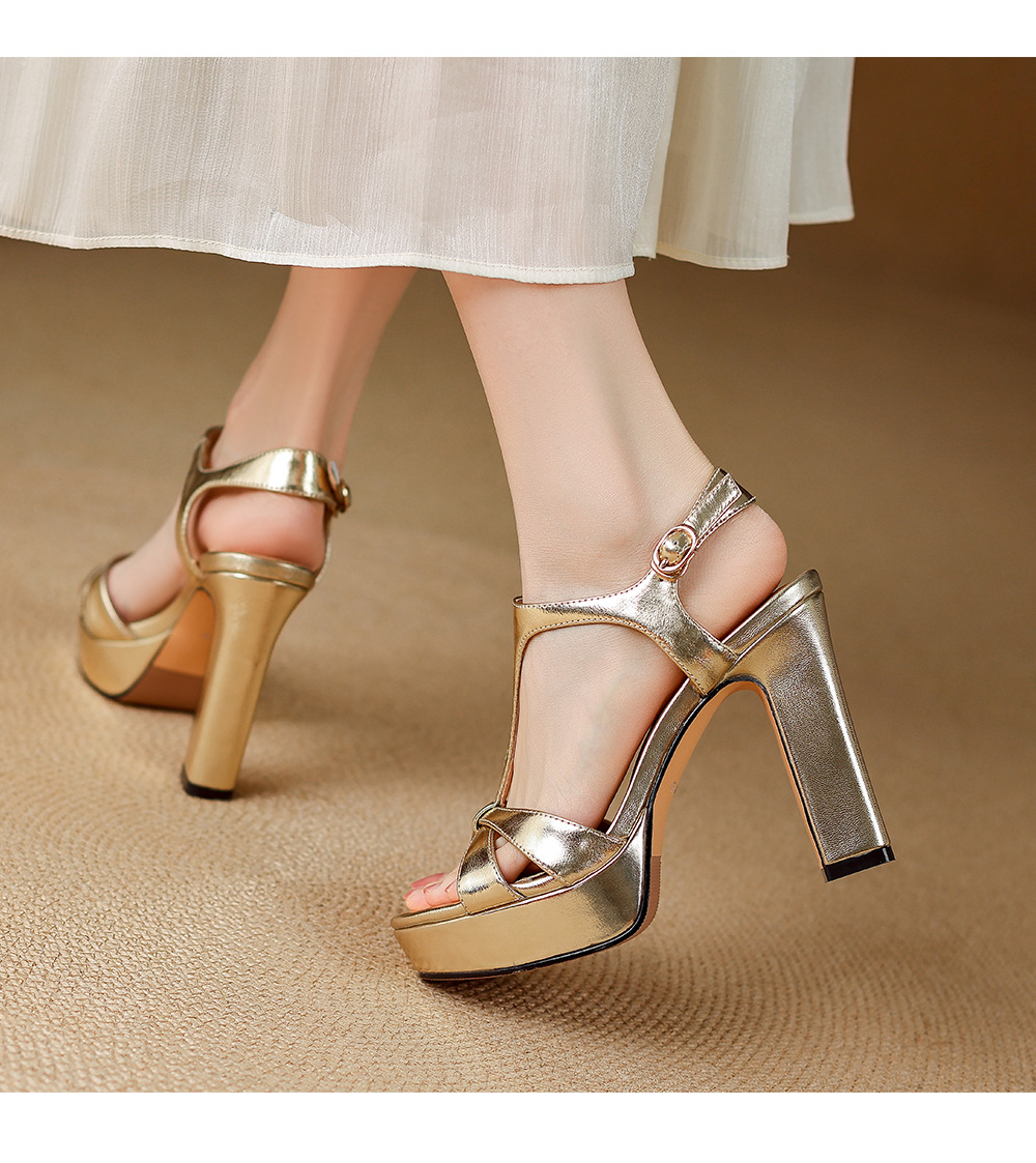 Sandal cao gót nữ quai chéo hở mũi phong cách Pháp, gót vuông 9 cm, đế dày platform — màu đen, màu vàng, bạc chi tiết 7