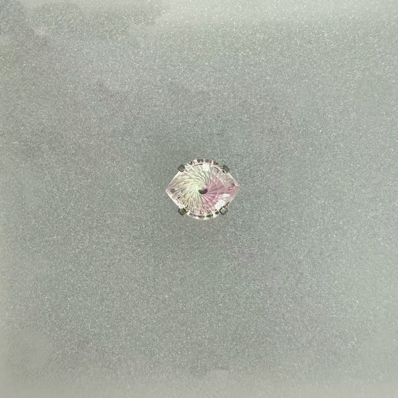 广格F136 Titanium Alloy 碗托恶魔之眼5A级 Cubic Zirconia Ear Stud Two Tone 渐变6*7.5眼睛 Ear Stud