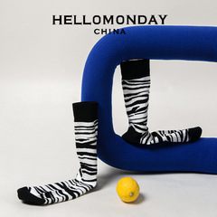 33763HELLOMONDAY棉男女黑白拼色中筒襪時尚豹紋潮襪擬物條紋情侶