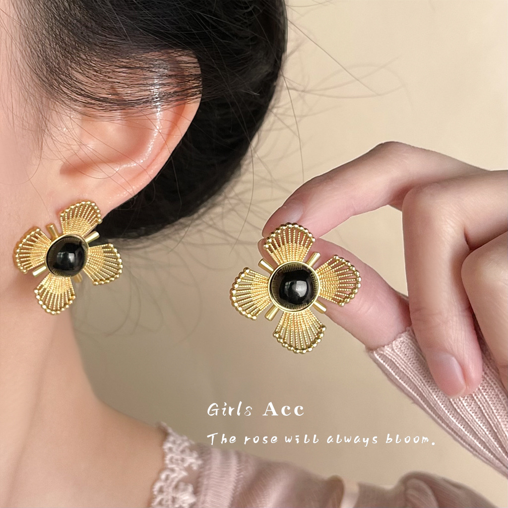 mote_0004_耳语场景新水印 拷贝 4.jpg