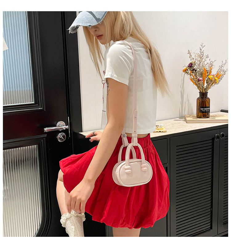 2025 New European and American retro handbag, mini pillow bag for women, fashionable crossbody bag, summer lipstick bag for women undefined
