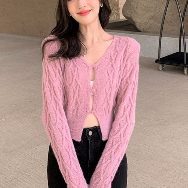 Knitted Sweater Woman Pearl Button Knitted Cardigan Women's European Station Early Autumn New Fashion V Neck