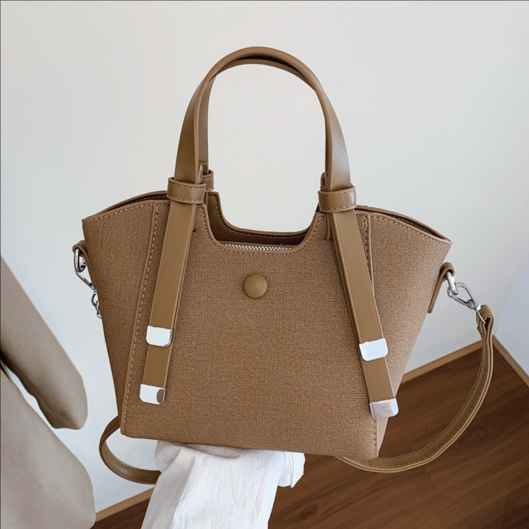 Bolso de mano de alto nivel transfronterizo, bolso de cubo de aire extranjero para mujeres, otoño y invierno de 2025, nuevo tipo de bolso de hombro popular, bolso de moda