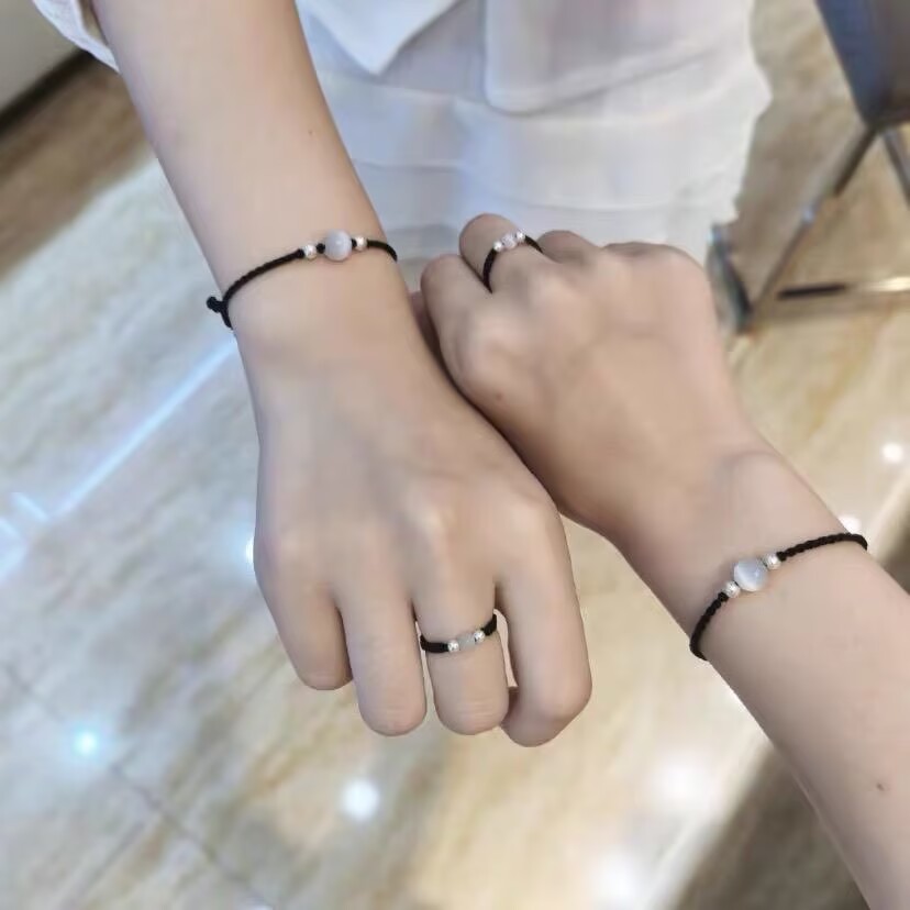 TikTok popular good luck bracelet for women, woven cat's eye bracelet, high-end gift for best friends and couples, light luxury
