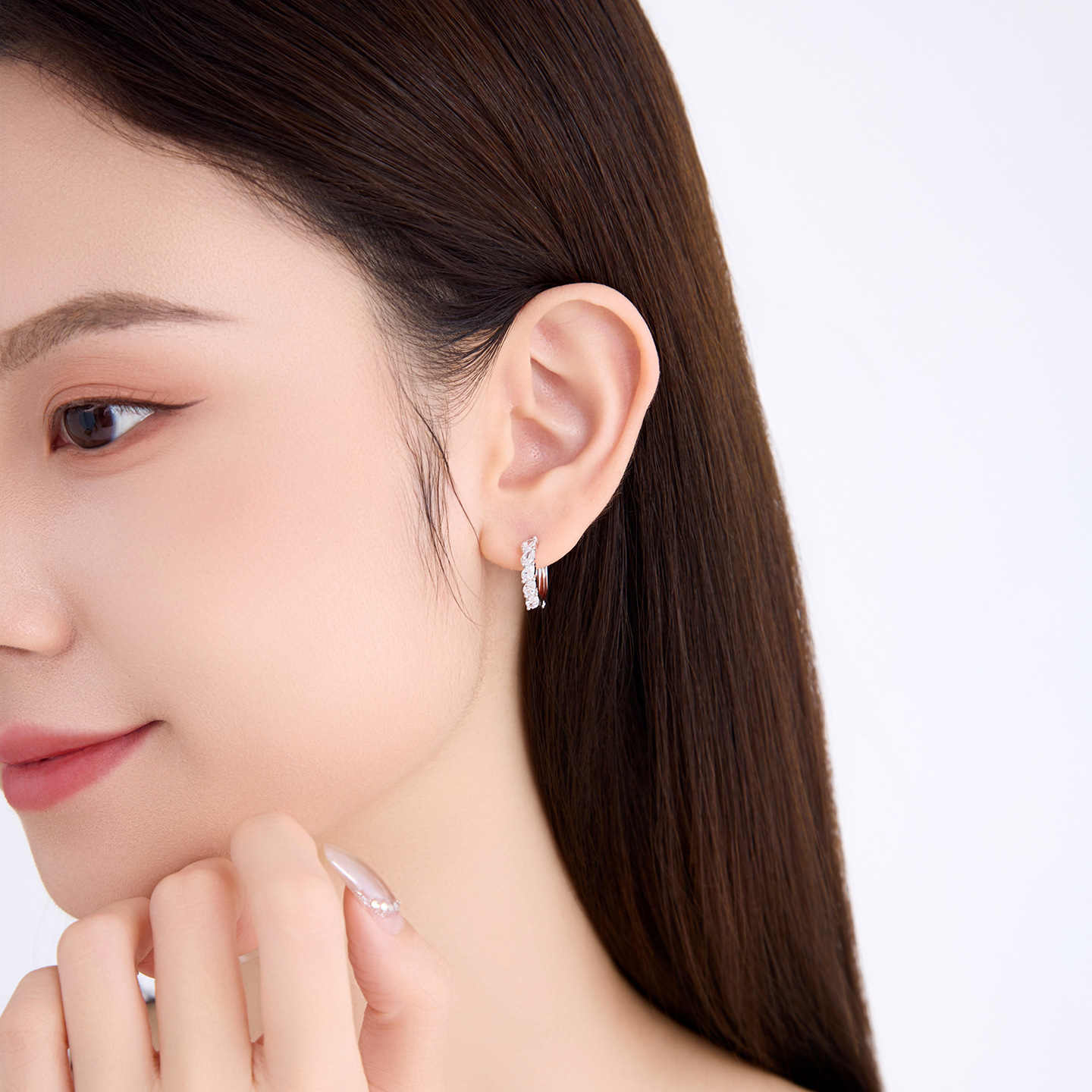 Aretes de Aro en Forma de Pera con Circonias de Aleación de Cobre para Mujer image 4