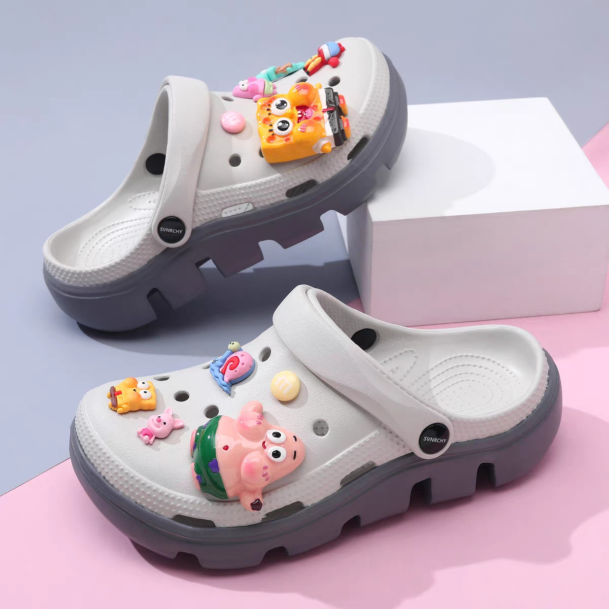 납 화이트 그레이 + 스폰지밥 네모바지