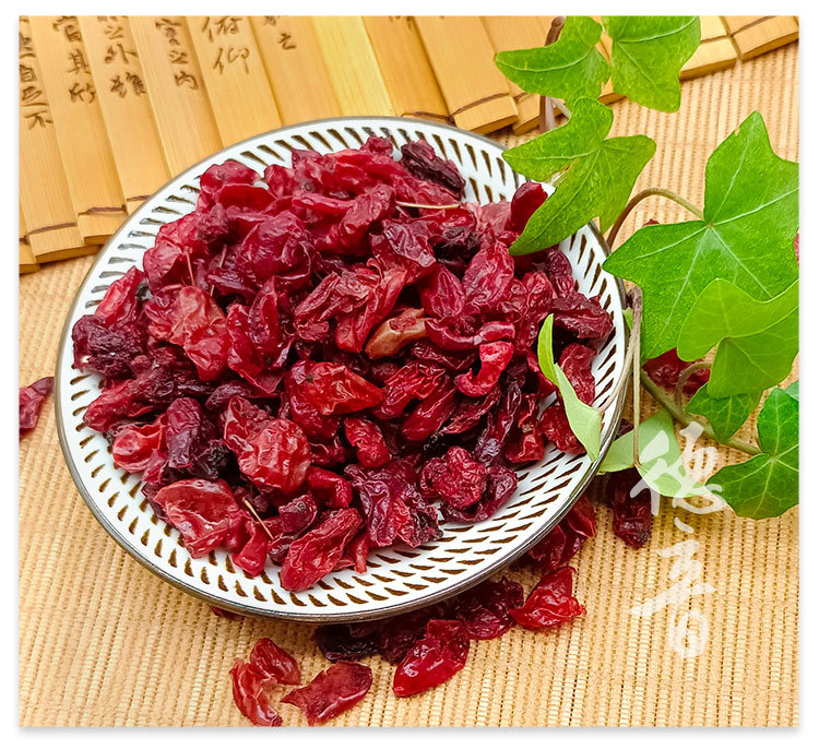 Dried Cornus Fruit Shan Zhu Yu 500g Bulk Whole Dried Asiatic Dogwood Fruit for Decoction and Herbal Tea key features