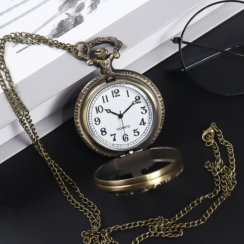 Vintage Flip Cover Pocket Watch with Hollow Design, Versatile and Charming, Ancient Style Student Roman Elder Leisure Women Old Fashioned Large Digit Quartz Pocket Watch