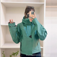 原厂攀山鼠巨人岛2.0连帽徒步防水防风透气轻量冲锋衣王一博同款