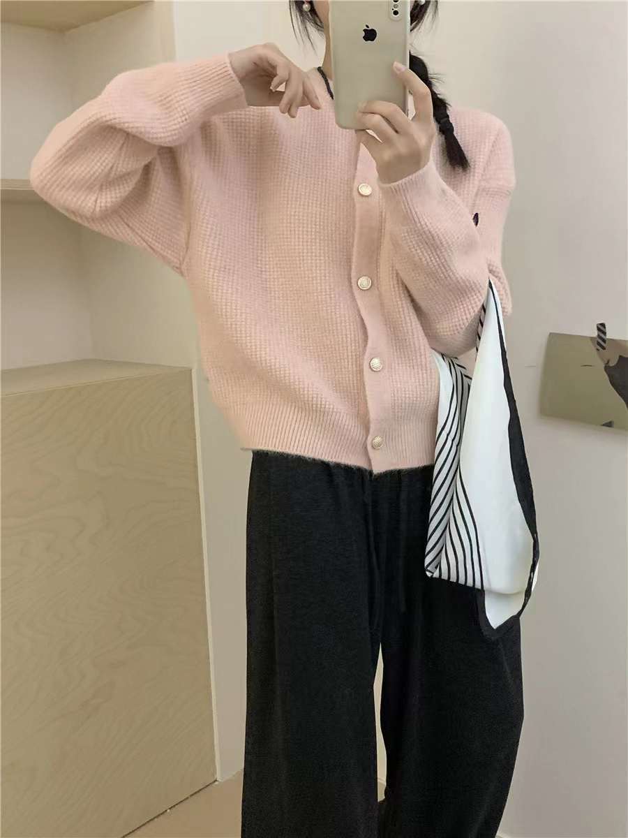 24 invierno Puyuan 2024 otoño nuevo estilo de ropa de mujer suéter de punto perezoso estilo coreano cardigan image 8