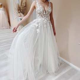 跨境新款双肩V领性感轻婚纱2025外贸婚纱礼服裙奢华高级感婚纱女