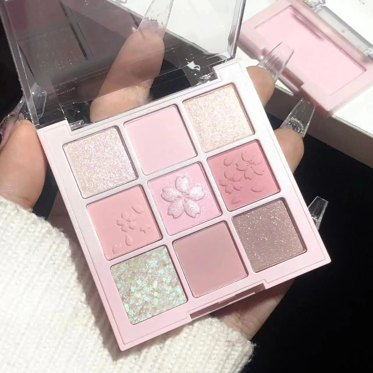 Capel Romantic Sakura Nine-Color Eyeshadow Palette with Glitter, Pink Brown, Nude Colors, Light Makeup, Pearlescent, Matte, Fine Shimmer Texture, Versatile