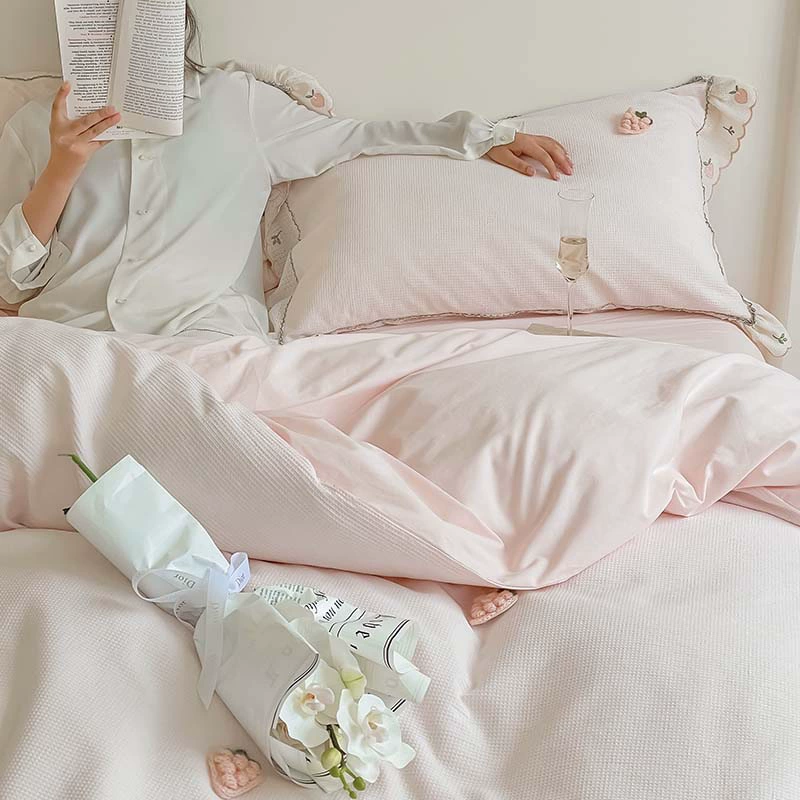 Хлопковый трехмерный набор, клубника, насыпь простыня(??) duvet cover, bedspread, 4 piece set, with embroidery