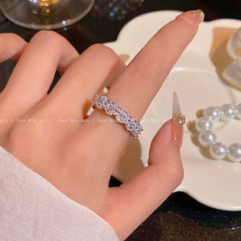 Ring, Retro Small Bow Design, Light-Luxury Silver-Tone Statement, One Size