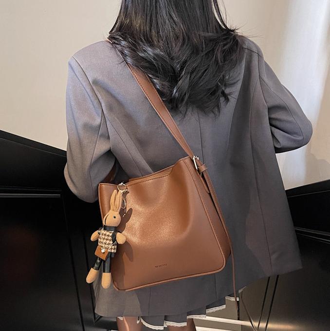 Cross-border superfire simple bolso casual para mujeres 2025 nuevo bolso de hombro retro de alta calidad bolso de cubo de agua