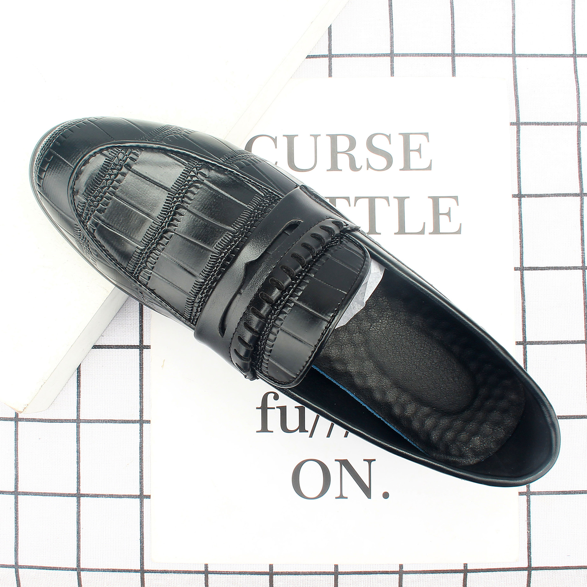 ��ʿʱ�г����¿��＾2022�˶�Ь͸��С��Ь��������Ь�е�Ь2208